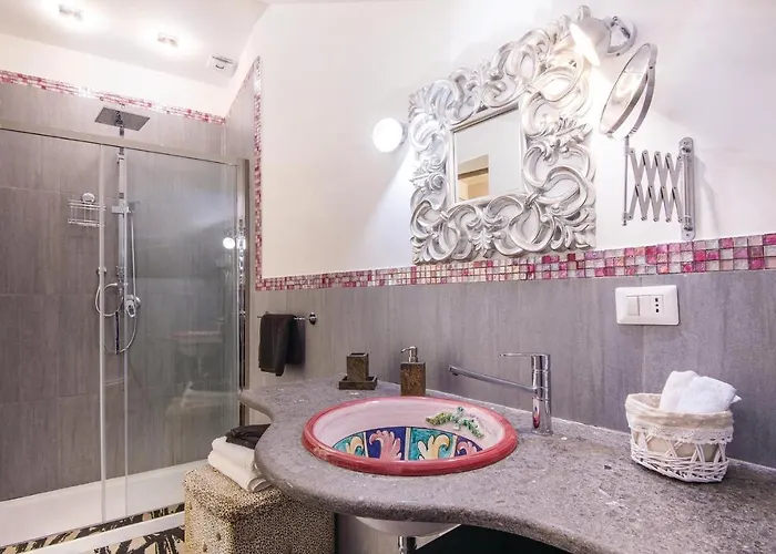 2 Bedroom Stunning In בית נופש