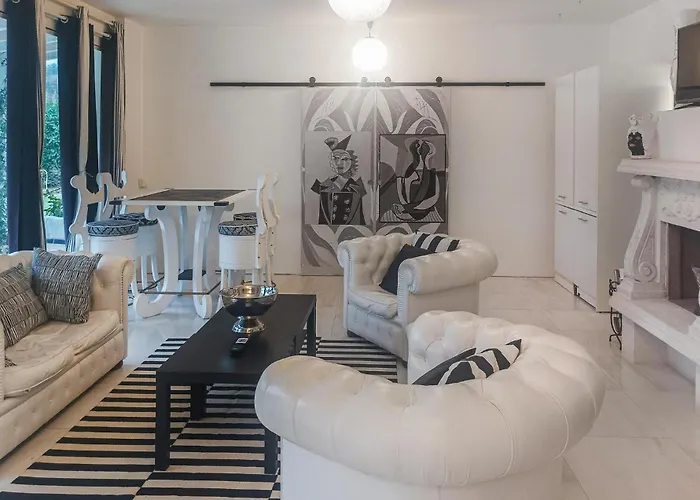 2 Bedroom Stunning In